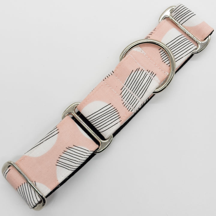 Martingale Collar - Blush Abstract Elegance