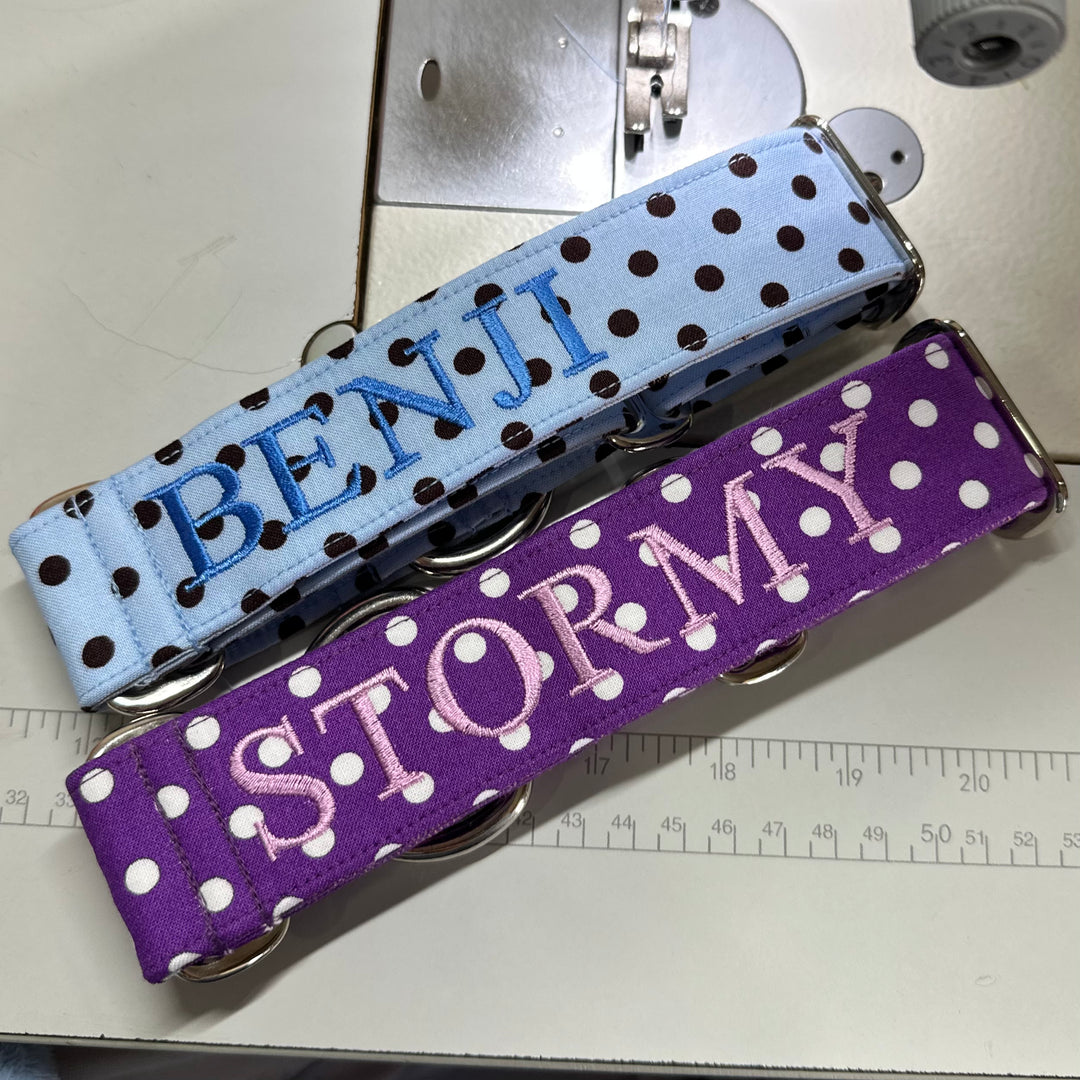 Martingale Collar - Dashing Dots